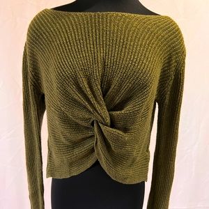 Long sleeve crop top